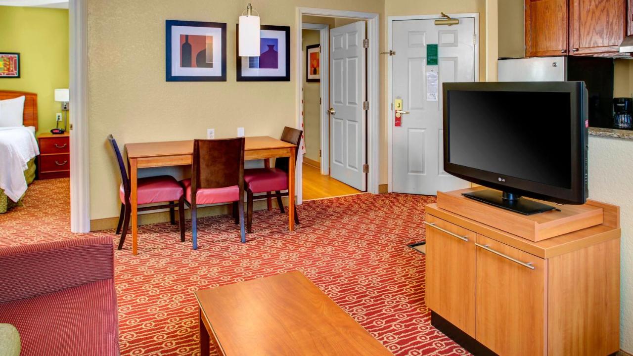 | Towneplace Suites By Marriott Cleveland Westlake