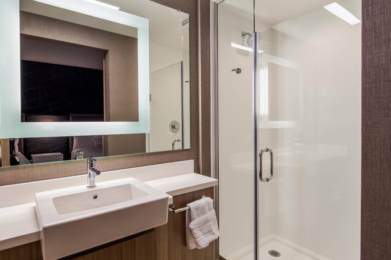 | Springhill Suites by Marriott Chambersburg
