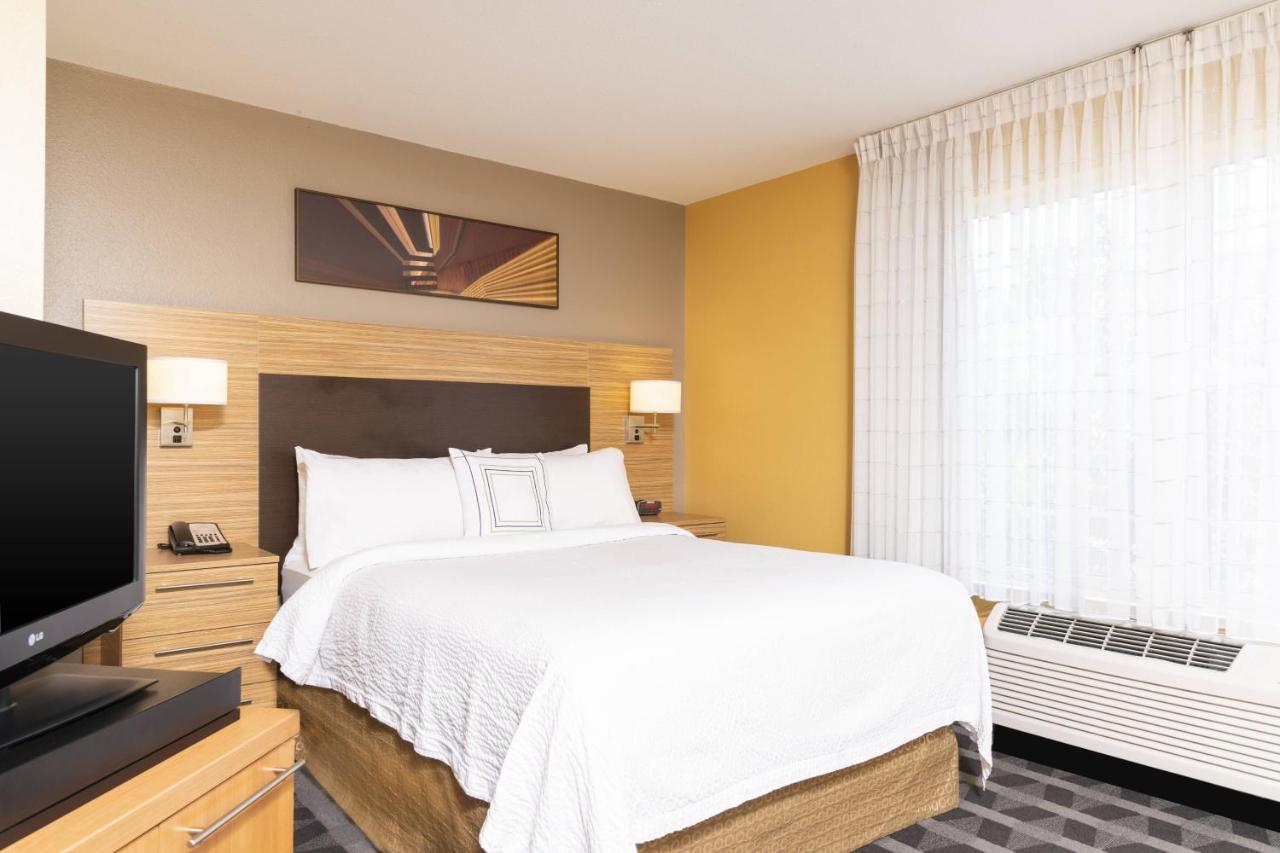 | Towneplace Suites by Marriott East Lansing