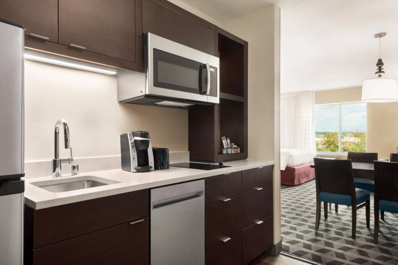 | TownePlace Suites by Marriott Janesville