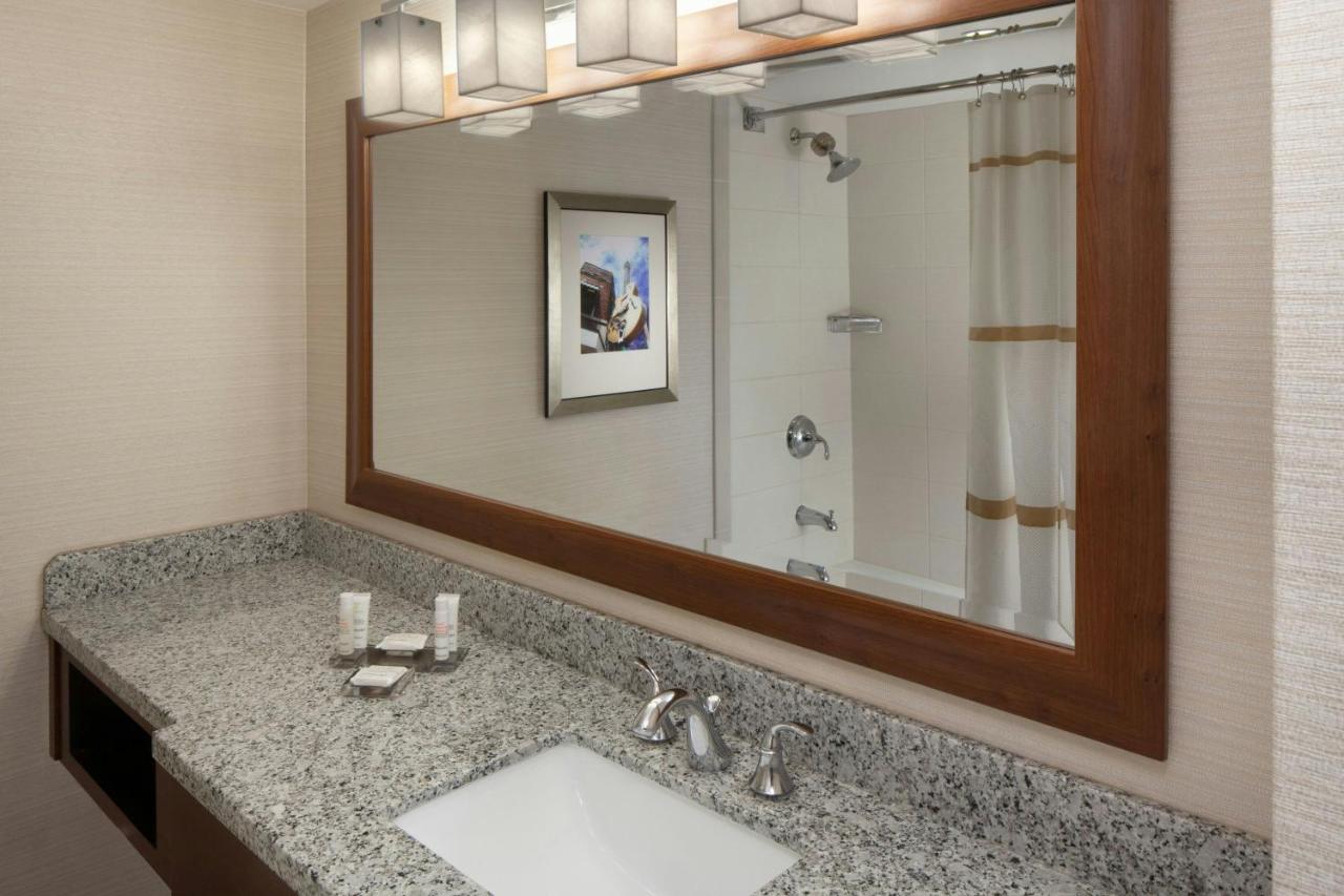 Executive Room at Marriott Memphis East
