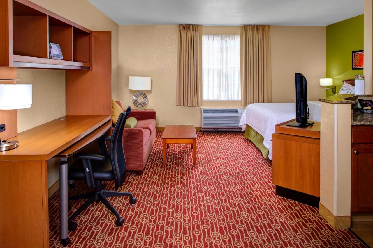 Queen Studio with Sofa Bed at Towneplace Suites By Marriott Cleveland Westlake