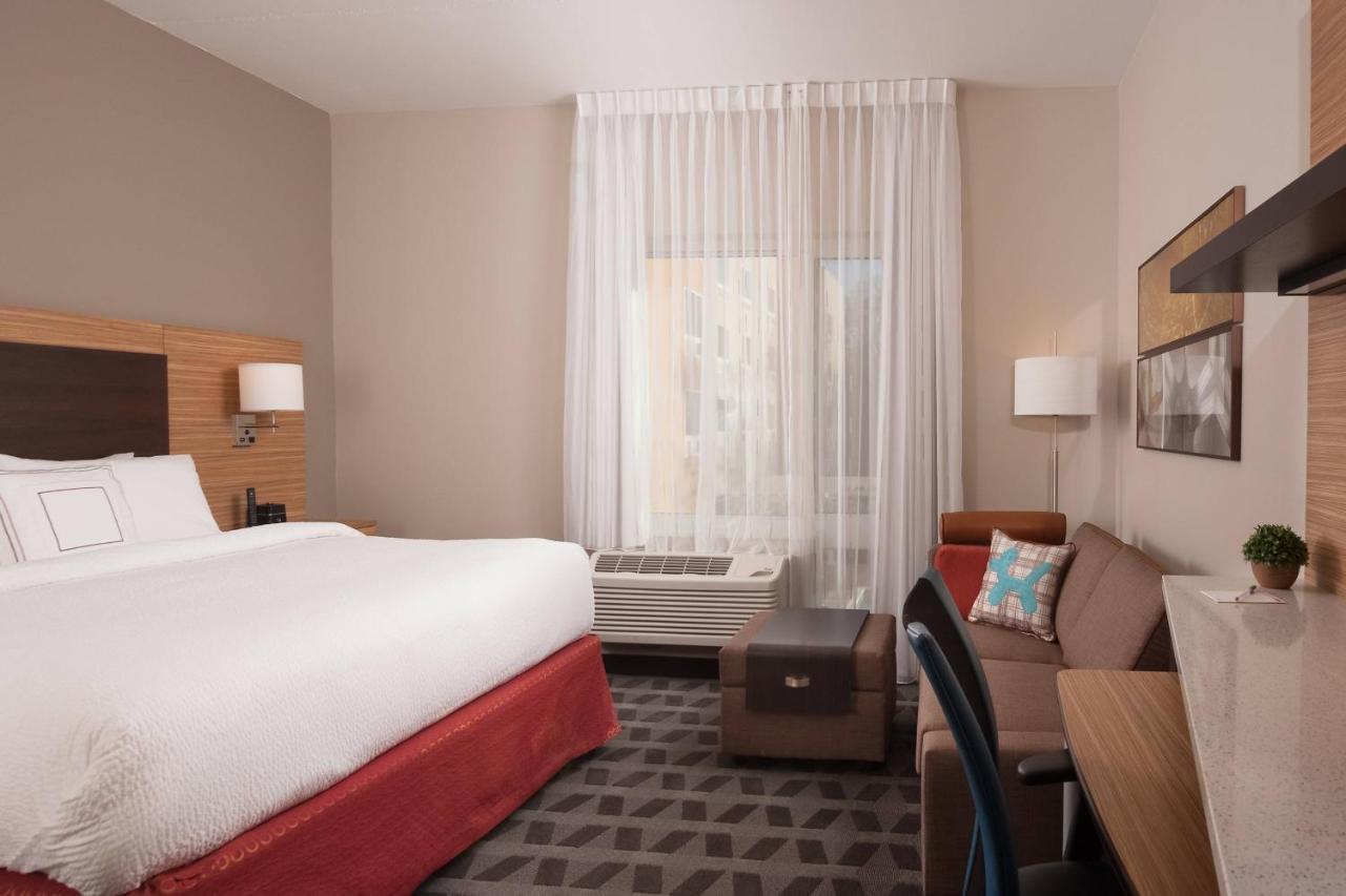 | TownePlace Suites Charleston Airport/Convention Center