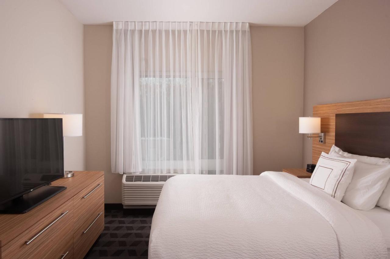 | TownePlace Suites Charleston Airport/Convention Center