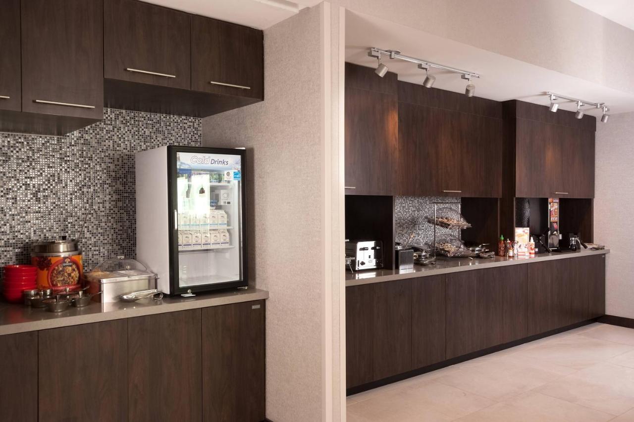 | TownePlace Suites Charleston Airport/Convention Center