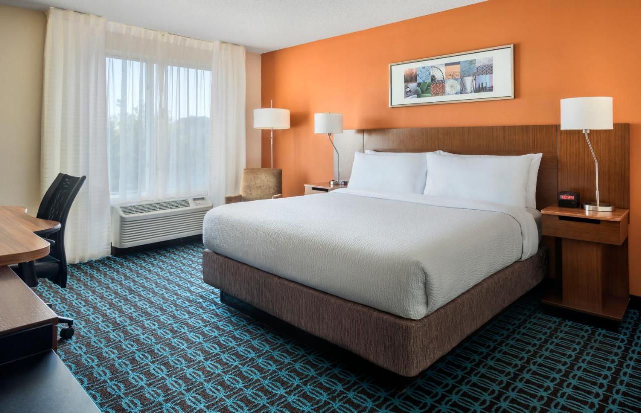 King Room at Fairfield Inn & Suites by Marriott Dover