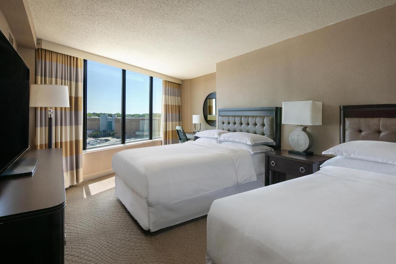  | Sheraton Greensboro at Four Seasons