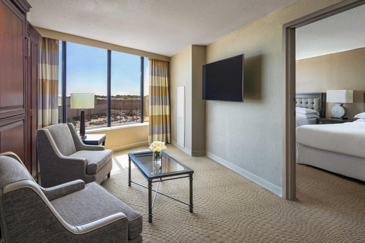 Suite, 2 Double, Sofa bed, Tower II Bldg at Sheraton Greensboro at Four Seasons