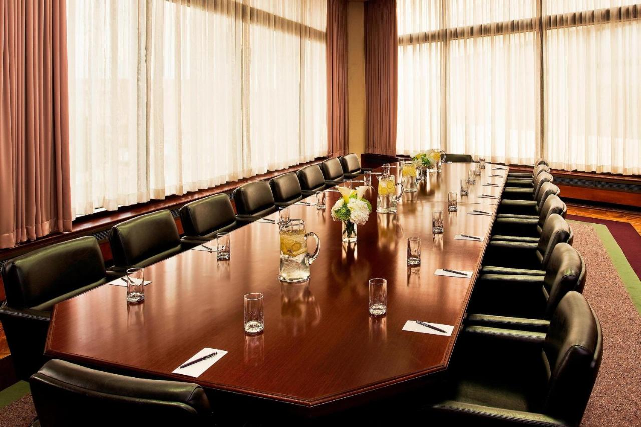 | Sheraton Greensboro at Four Seasons