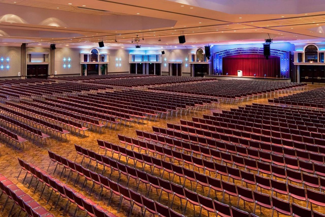 | Sheraton Greensboro at Four Seasons