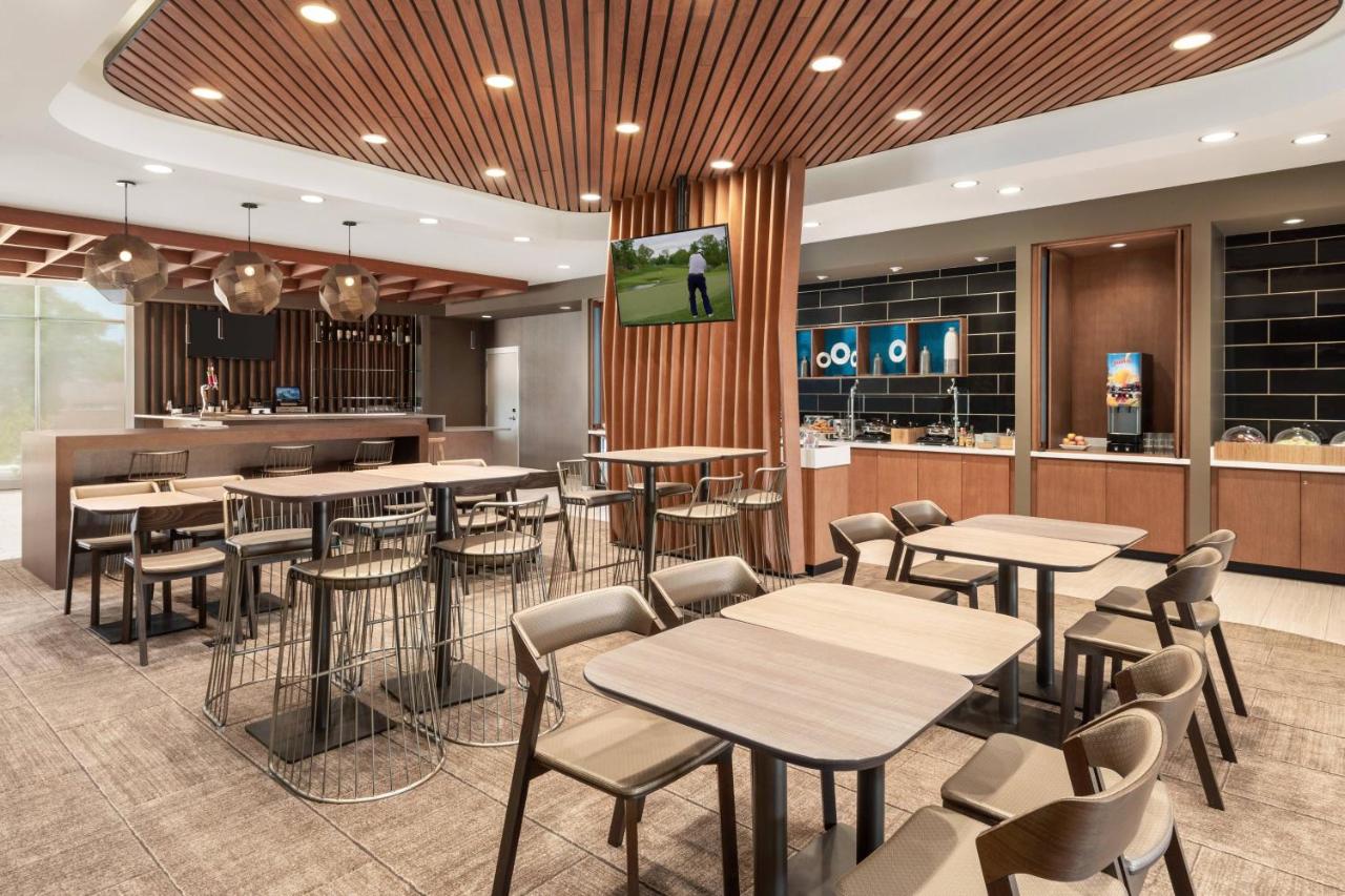  | SpringHill Suites by Marriott Milwaukee West/Wauwatosa