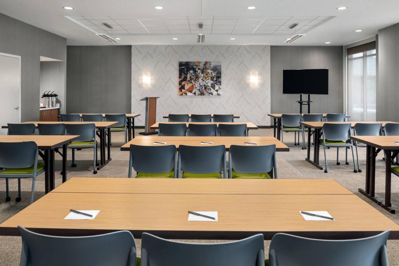  | SpringHill Suites by Marriott Milwaukee West/Wauwatosa