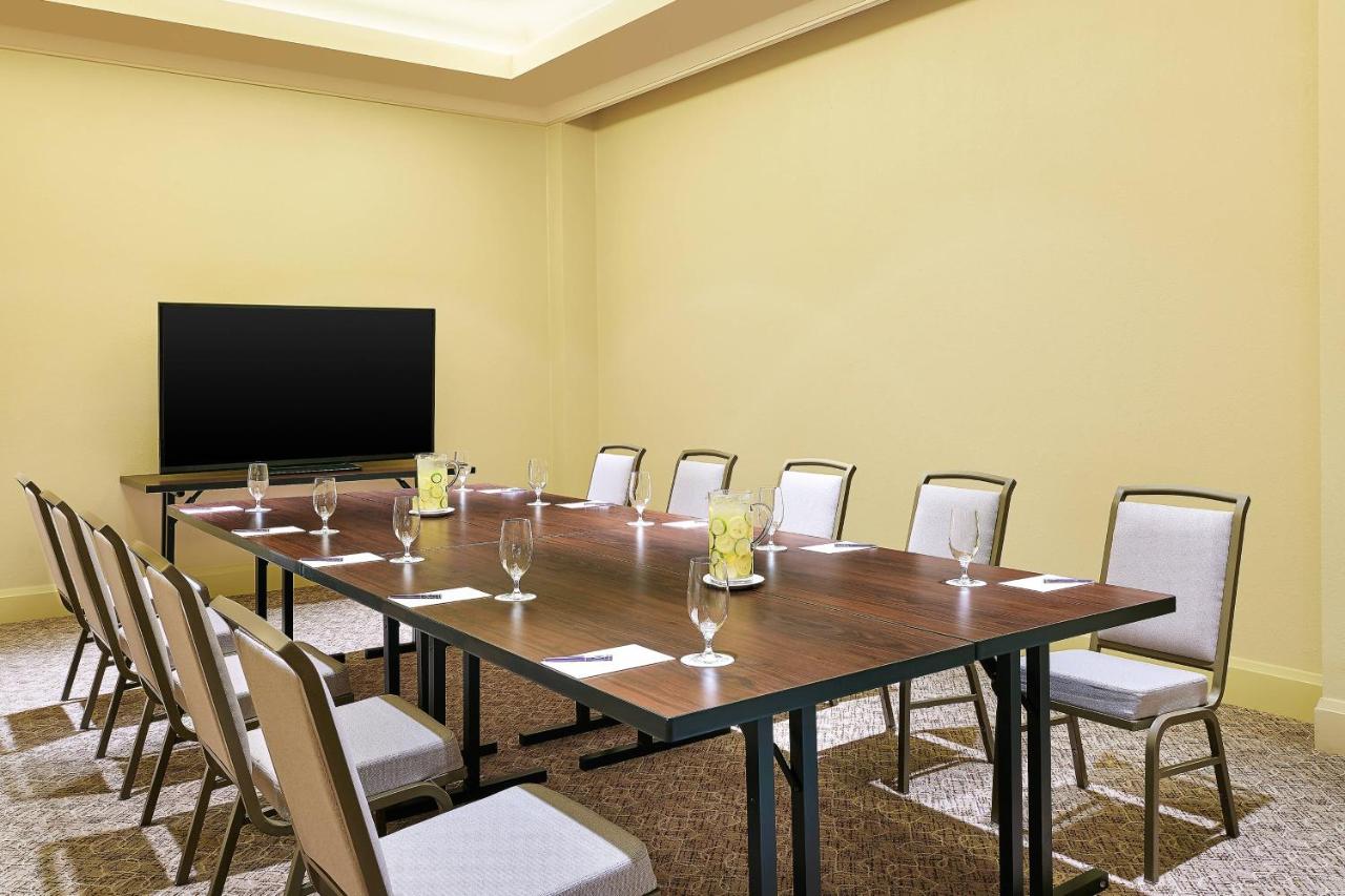 | Sheraton Hotel Stonebriar