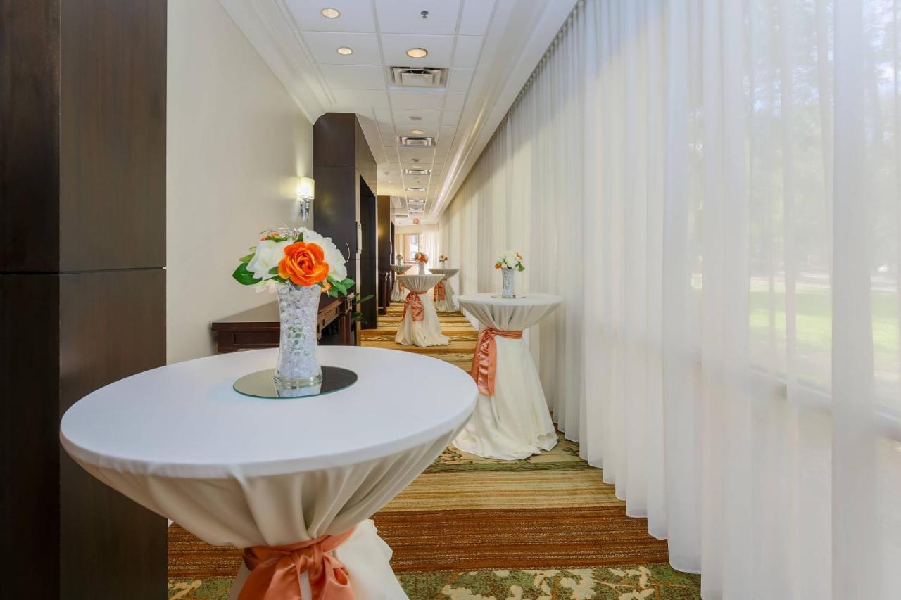 | Sheraton Suites Market Center Dallas