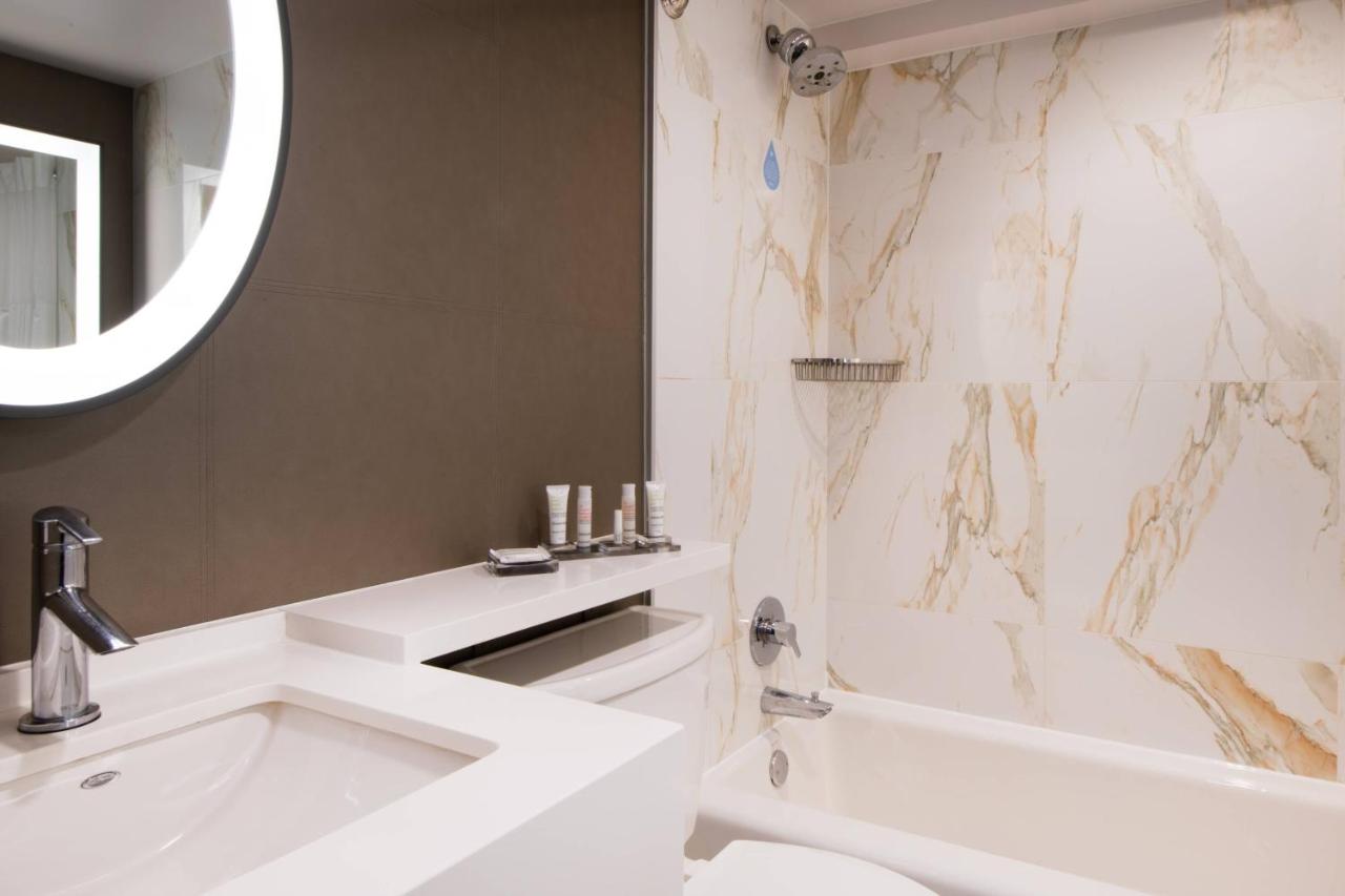 | Beverly Hills Marriott