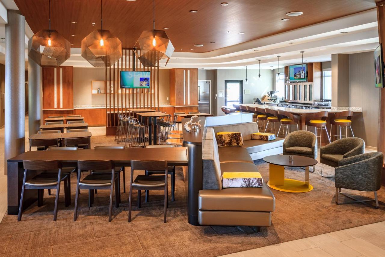  | SpringHill Suites by Marriott The Dunes On Monterey Bay
