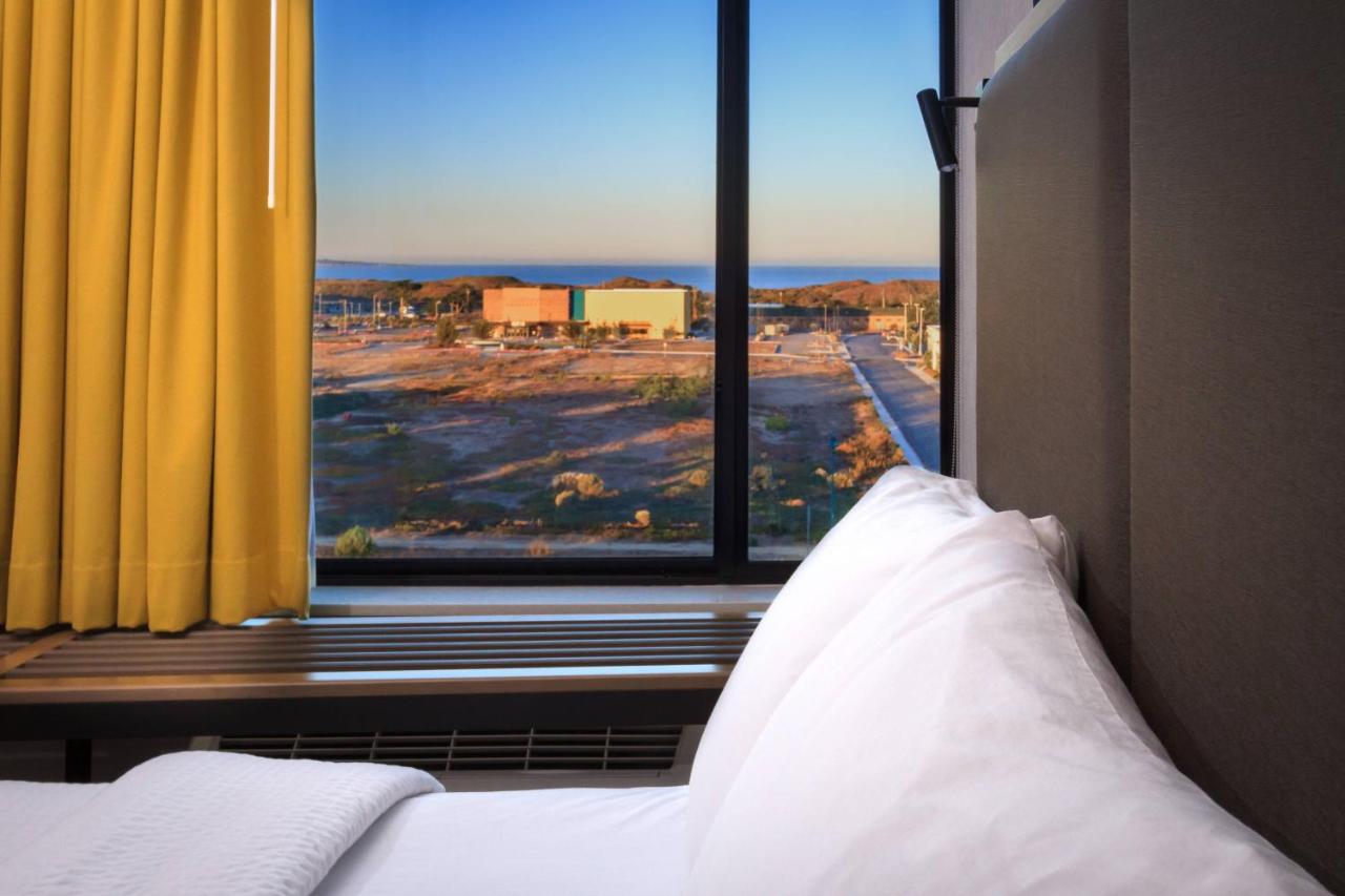  | SpringHill Suites by Marriott The Dunes On Monterey Bay