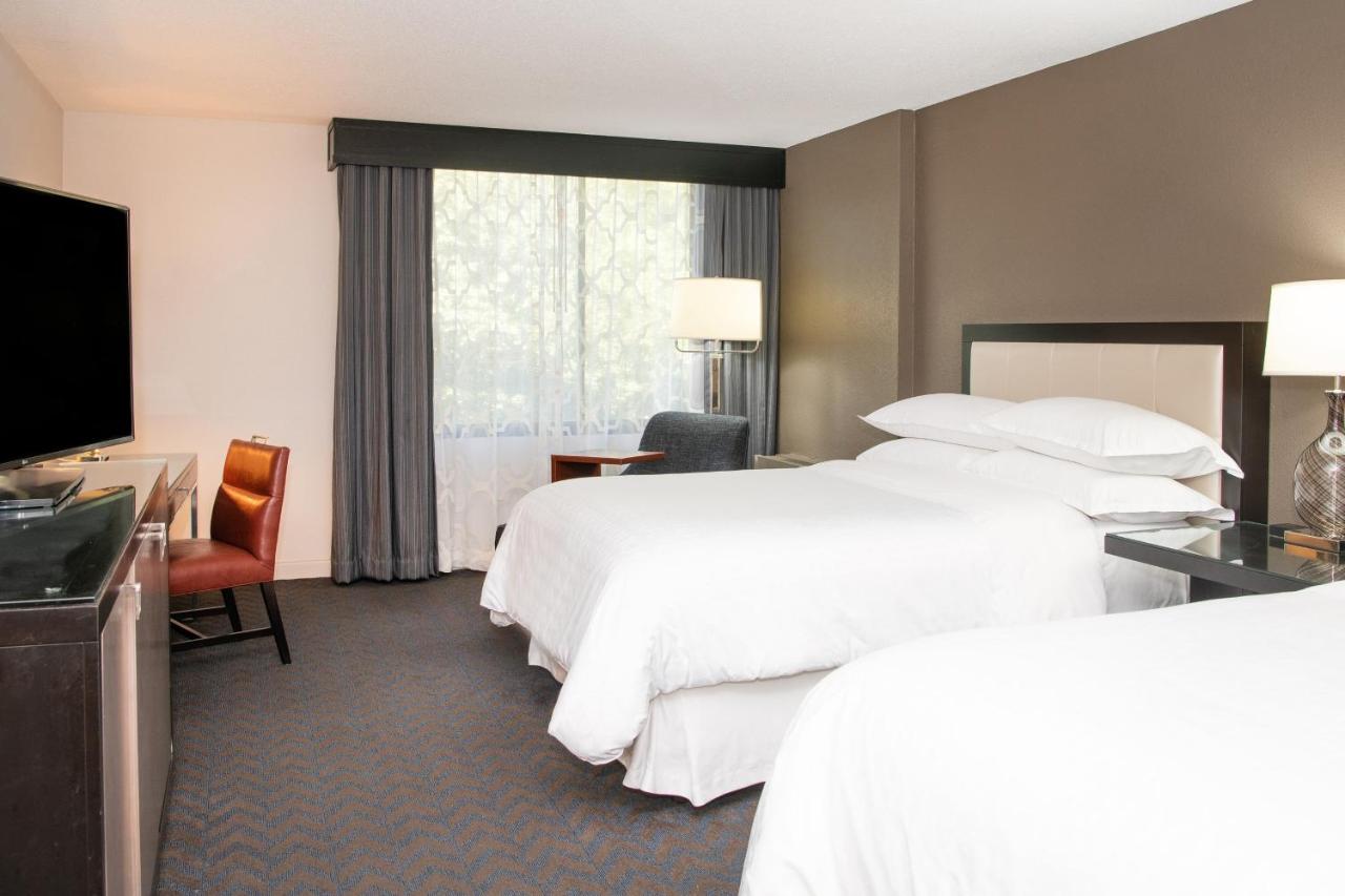 | Sheraton Minneapolis West Hotel