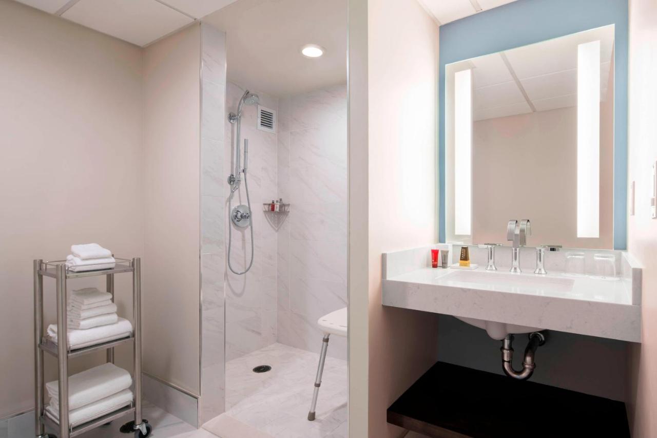 King Room at Irvine Marriott