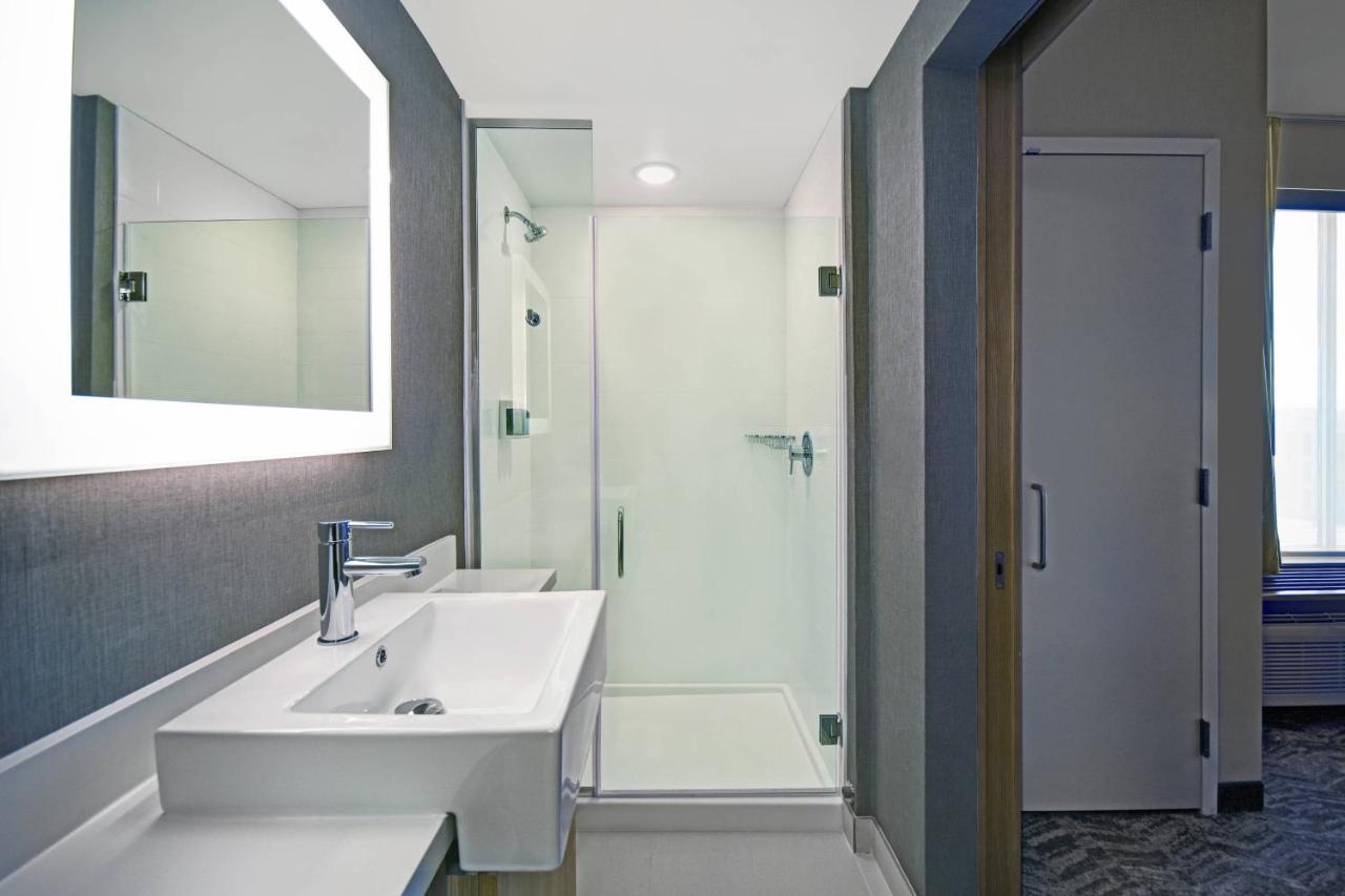 | SpringHill Suites by Marriott St. Paul Arden Hills