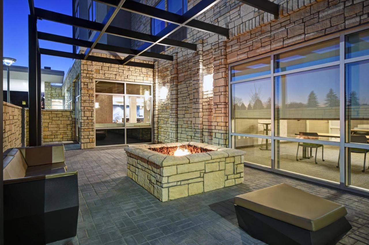 | SpringHill Suites by Marriott St. Paul Arden Hills