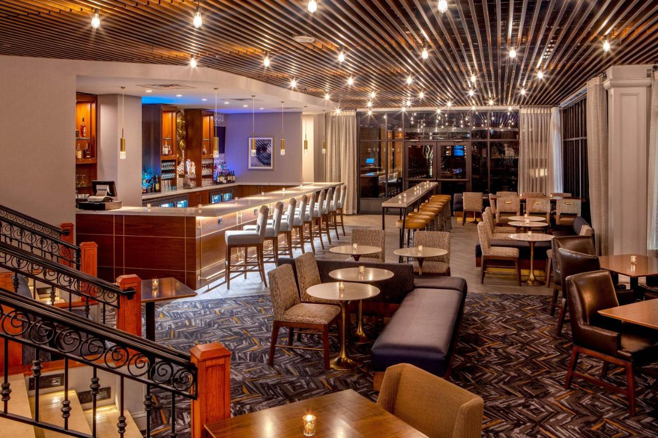 | Sheraton Music City Nashville Airport