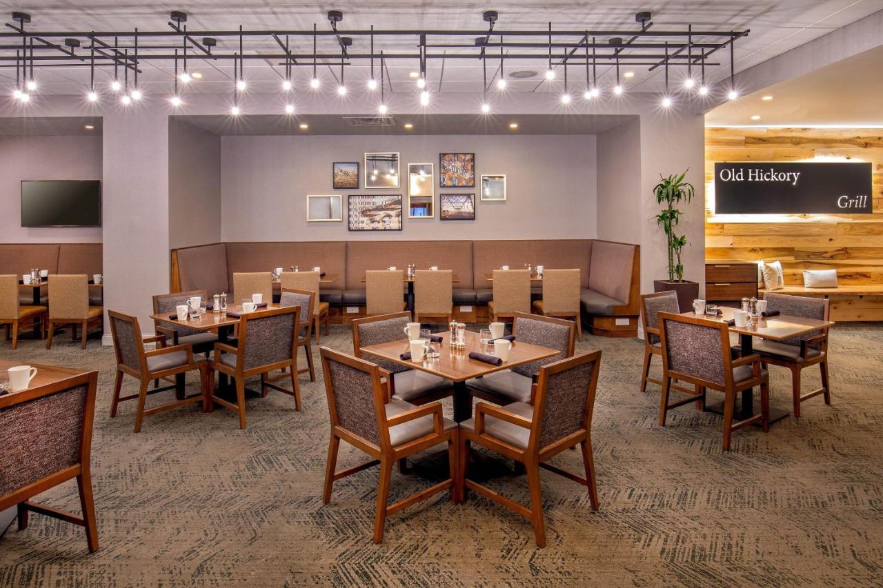 | Sheraton Music City Nashville Airport