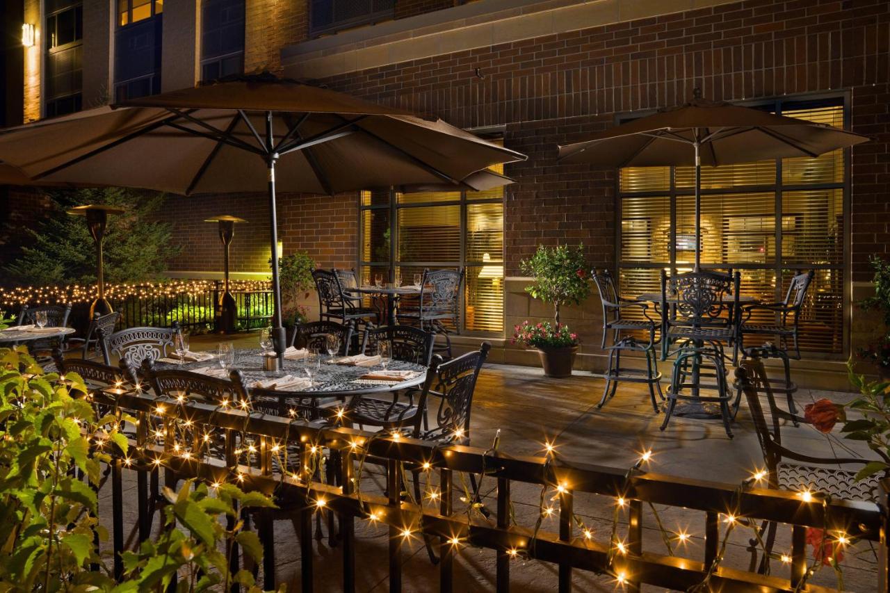 | Sheraton St. Paul Woodbury Hotel