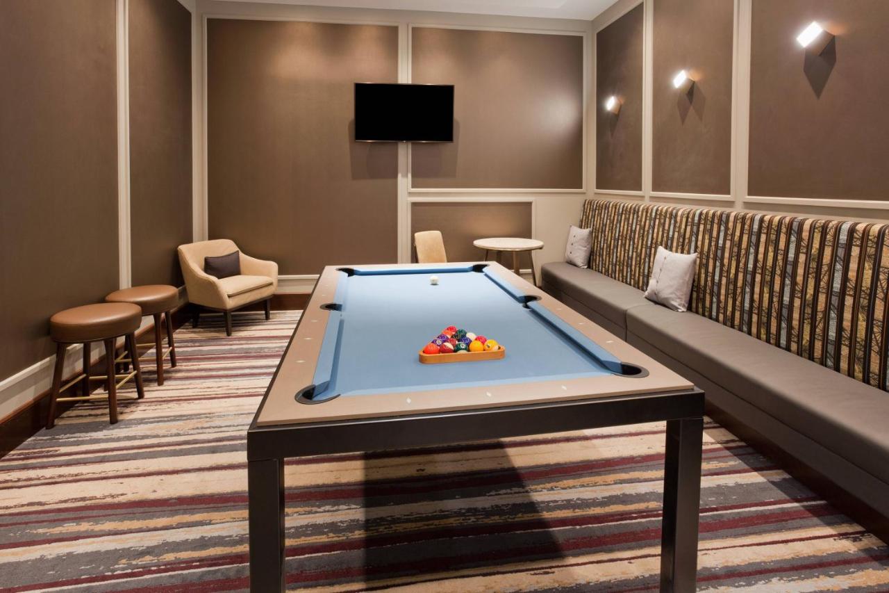 | Sheraton St. Paul Woodbury Hotel