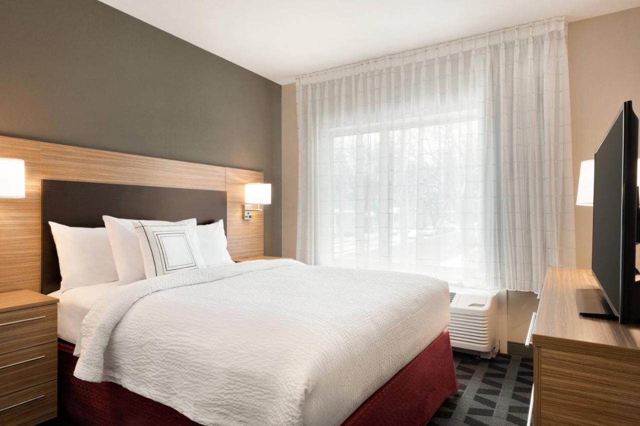 | TownePlace Suites by Marriott Dubuque Downtown