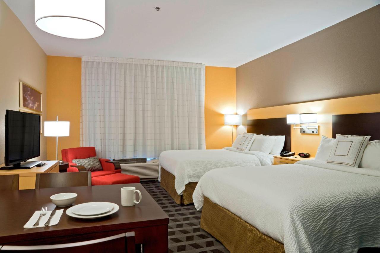 | TownePlace Suites by Marriott Dodge City