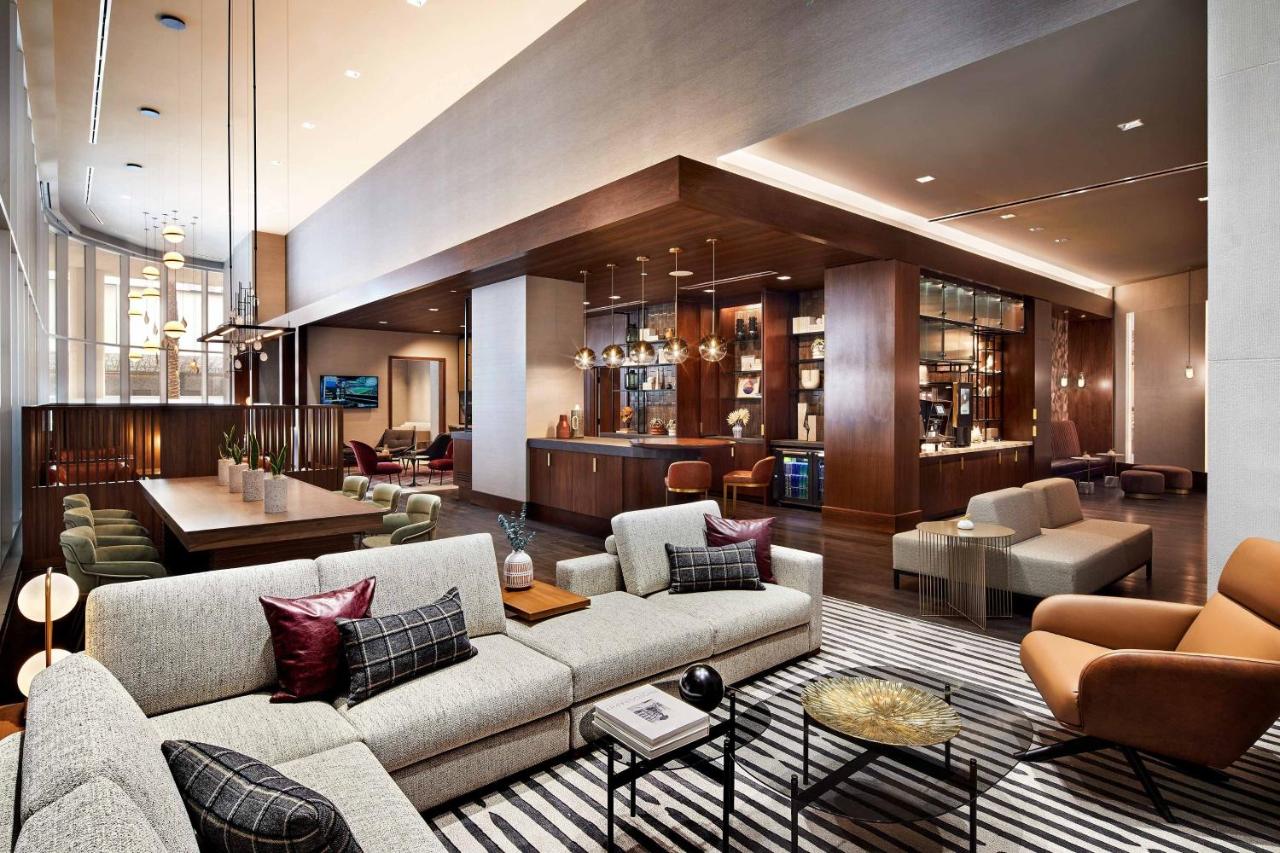 Executive Suite, Club level, 1 Bedroom Executive Suite at Sheraton Phoenix Downtown