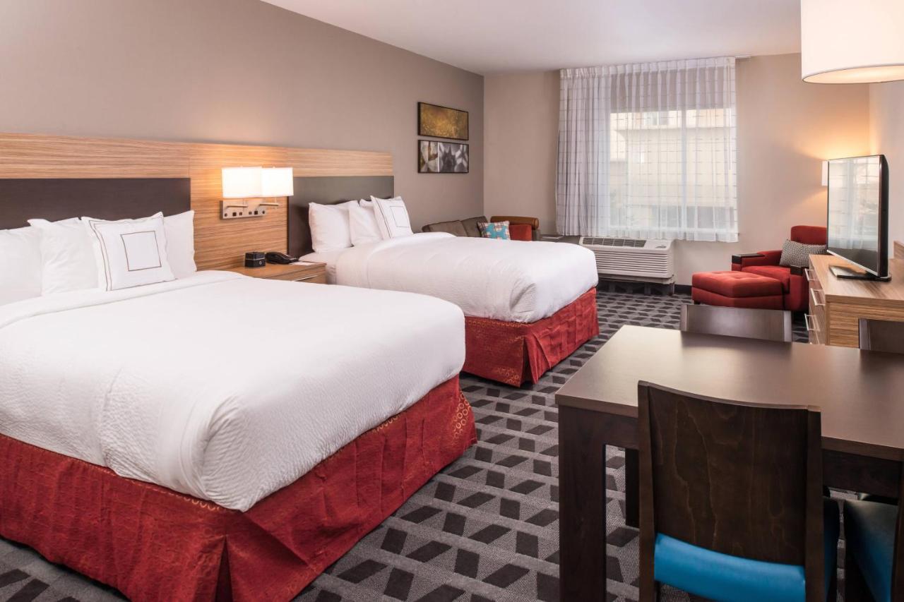 Larger Studio, 2 Queen, Sofa bed at TownePlace Suites by Marriott Merced