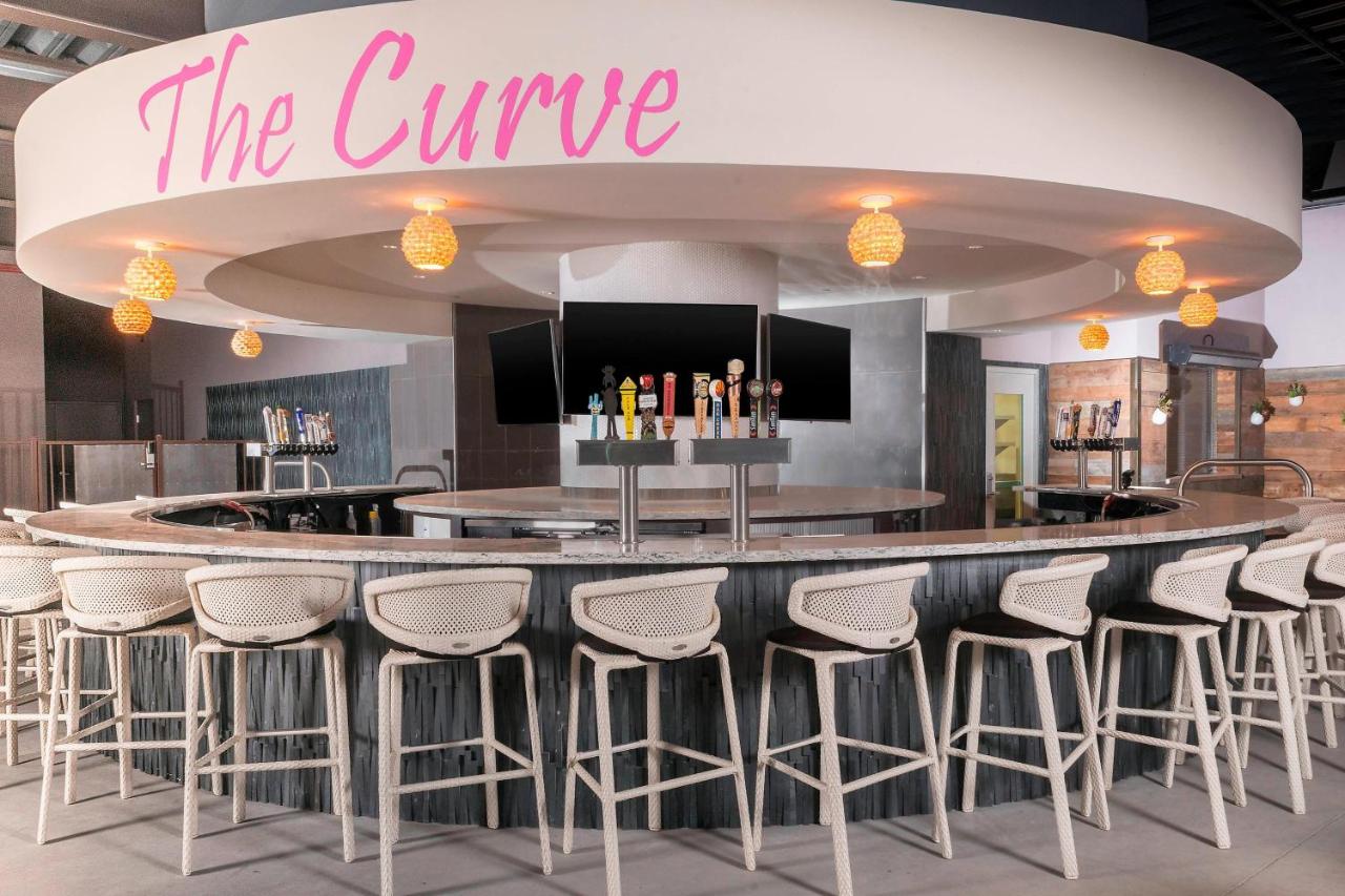  | Sheraton Mesa Hotel at Wrigleyville West