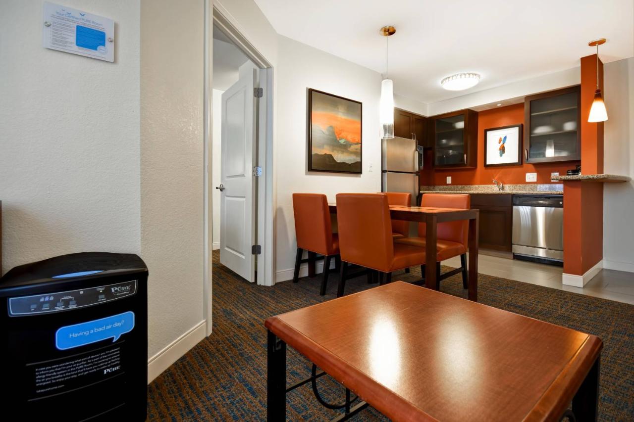 One-Bedroom Queen Suite with Sofa Bed - Allergy Friendly at Residence Inn by Marriott Stillwater