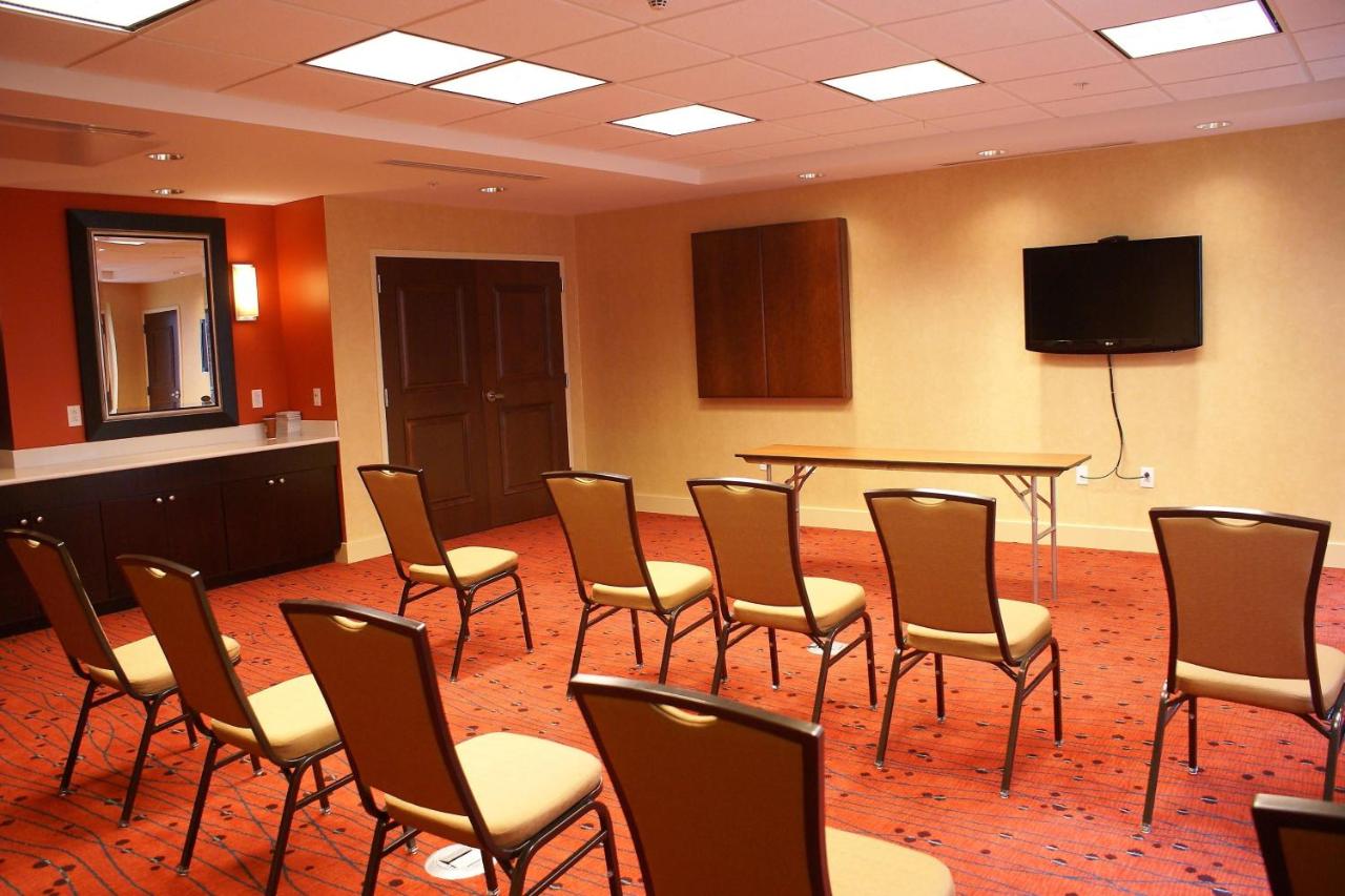 | Residence Inn by Marriott Pittsburgh Monroeville/Wilkins