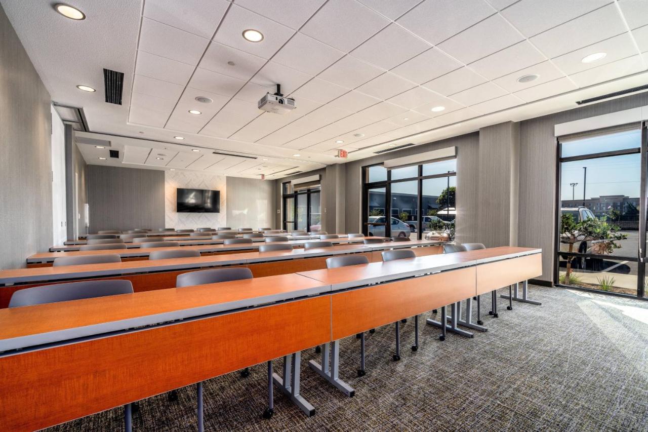  | SpringHill Suites by Marriott Oakland Airport