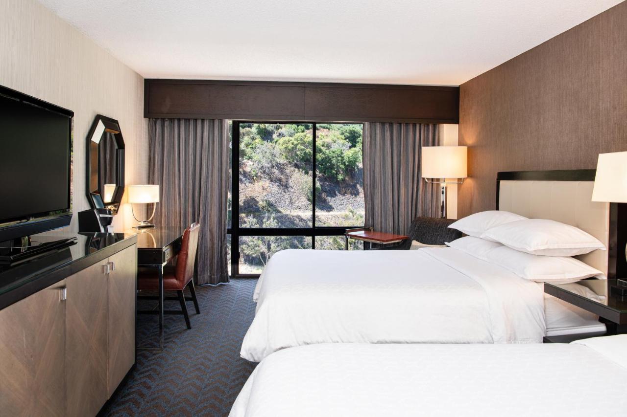 Traditional, 2 Queen Beds at Sheraton Mission Valley San Diego Hotel