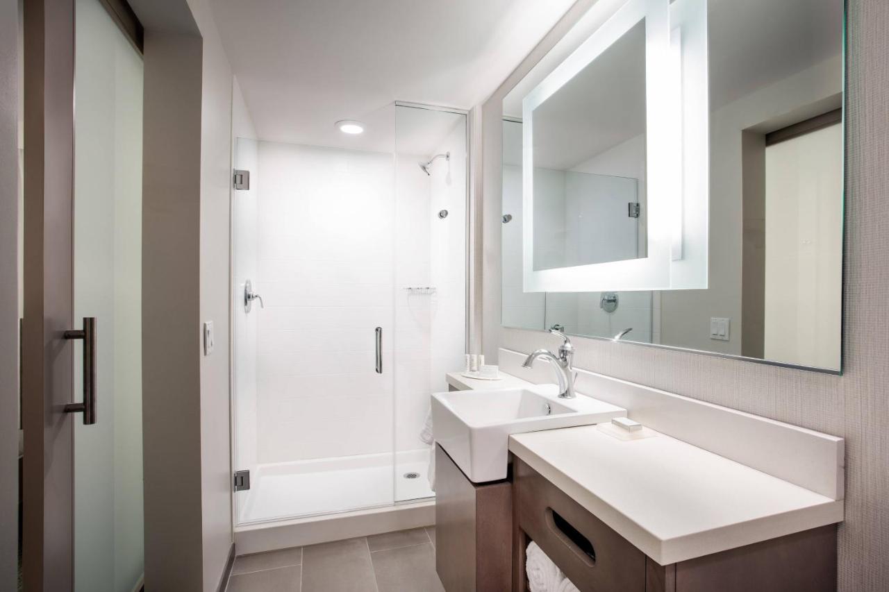 | SpringHill Suites by Marriott San Diego Downtown/Bayfront