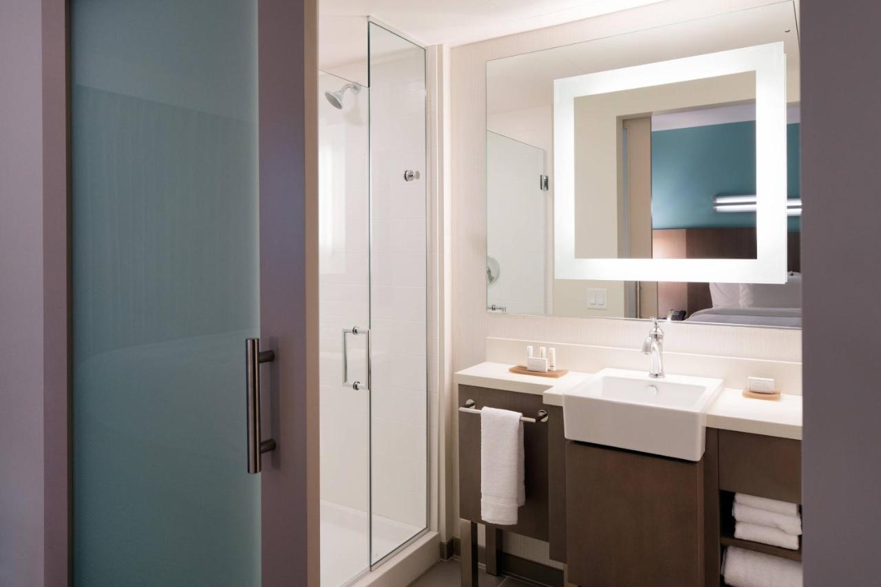 | SpringHill Suites by Marriott San Diego Downtown/Bayfront