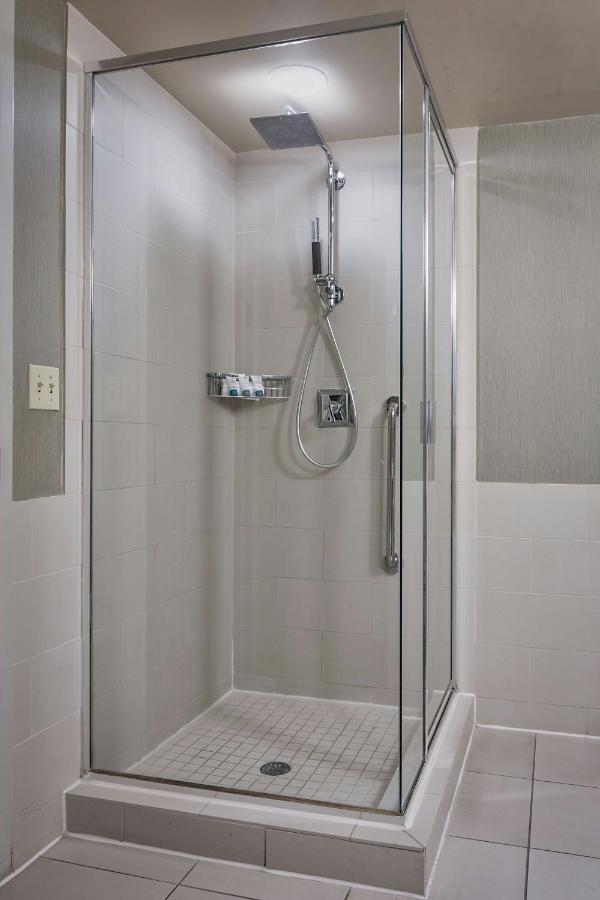 Traditional, Guest room, 1 King at The Westin Memphis Beale Street