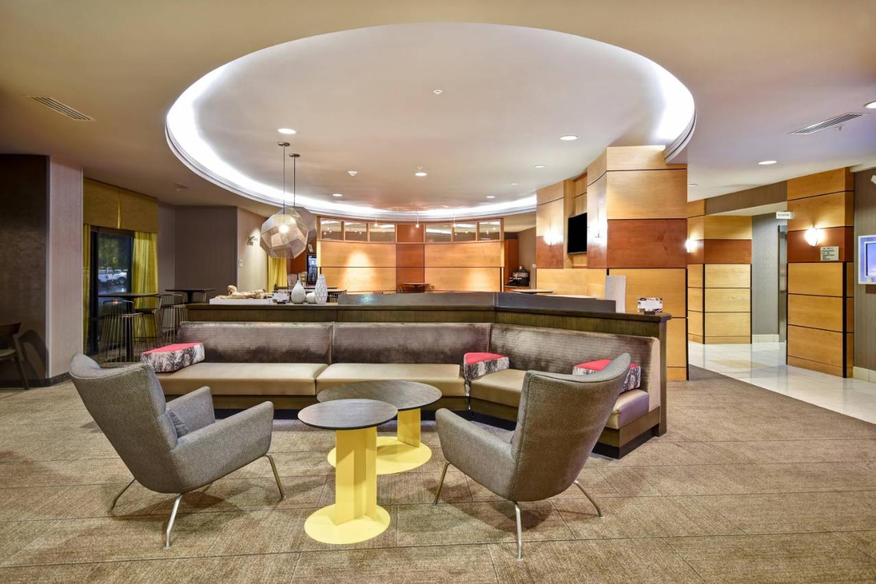 | Springhill Suites by Marriott Louisville Airport