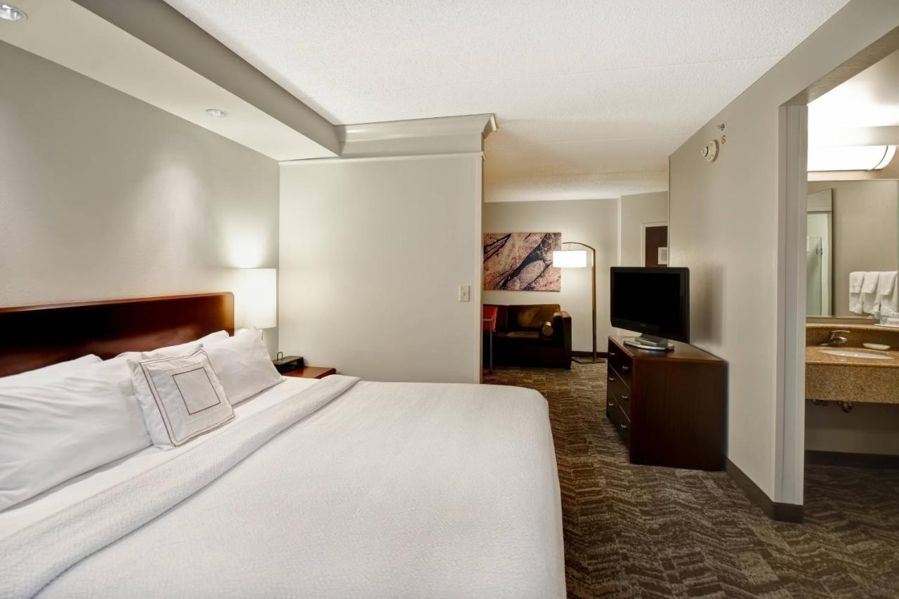 | Springhill Suites by Marriott Louisville Airport