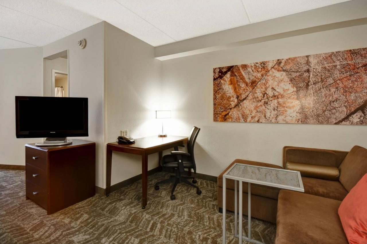 Studio at Springhill Suites by Marriott Louisville Airport