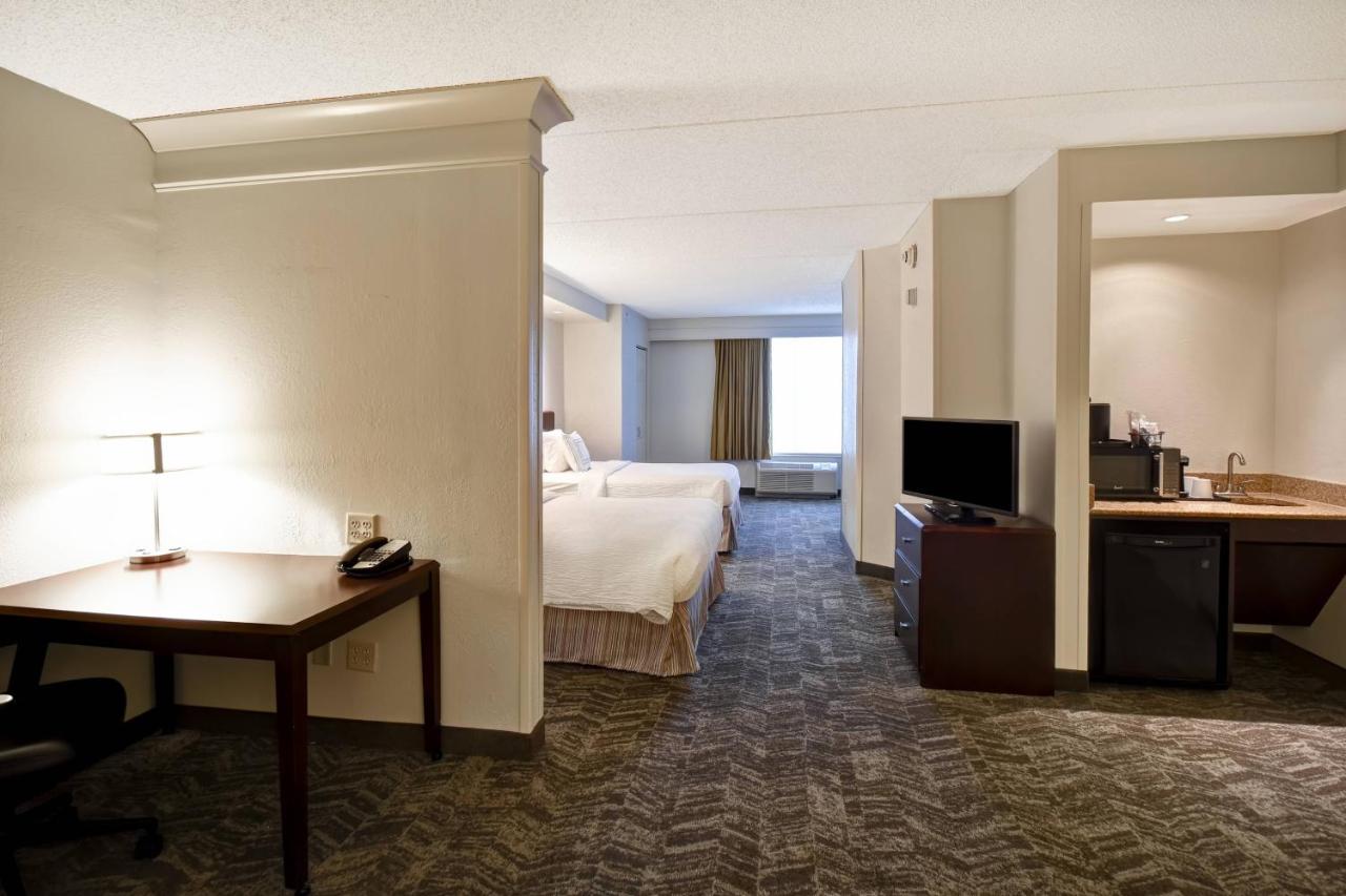 | Springhill Suites by Marriott Louisville Airport