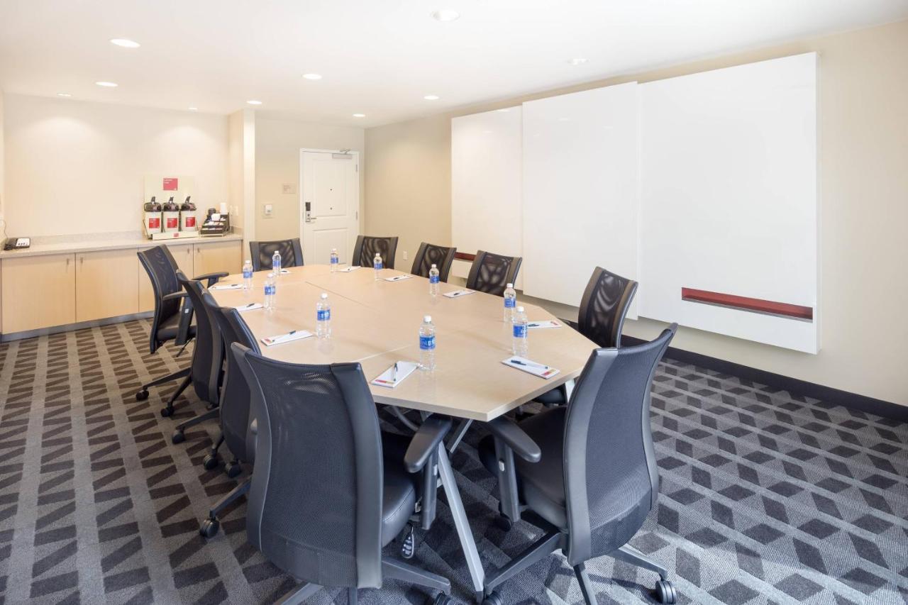 | TownePlace by Marriott Suites Portland Vancouver
