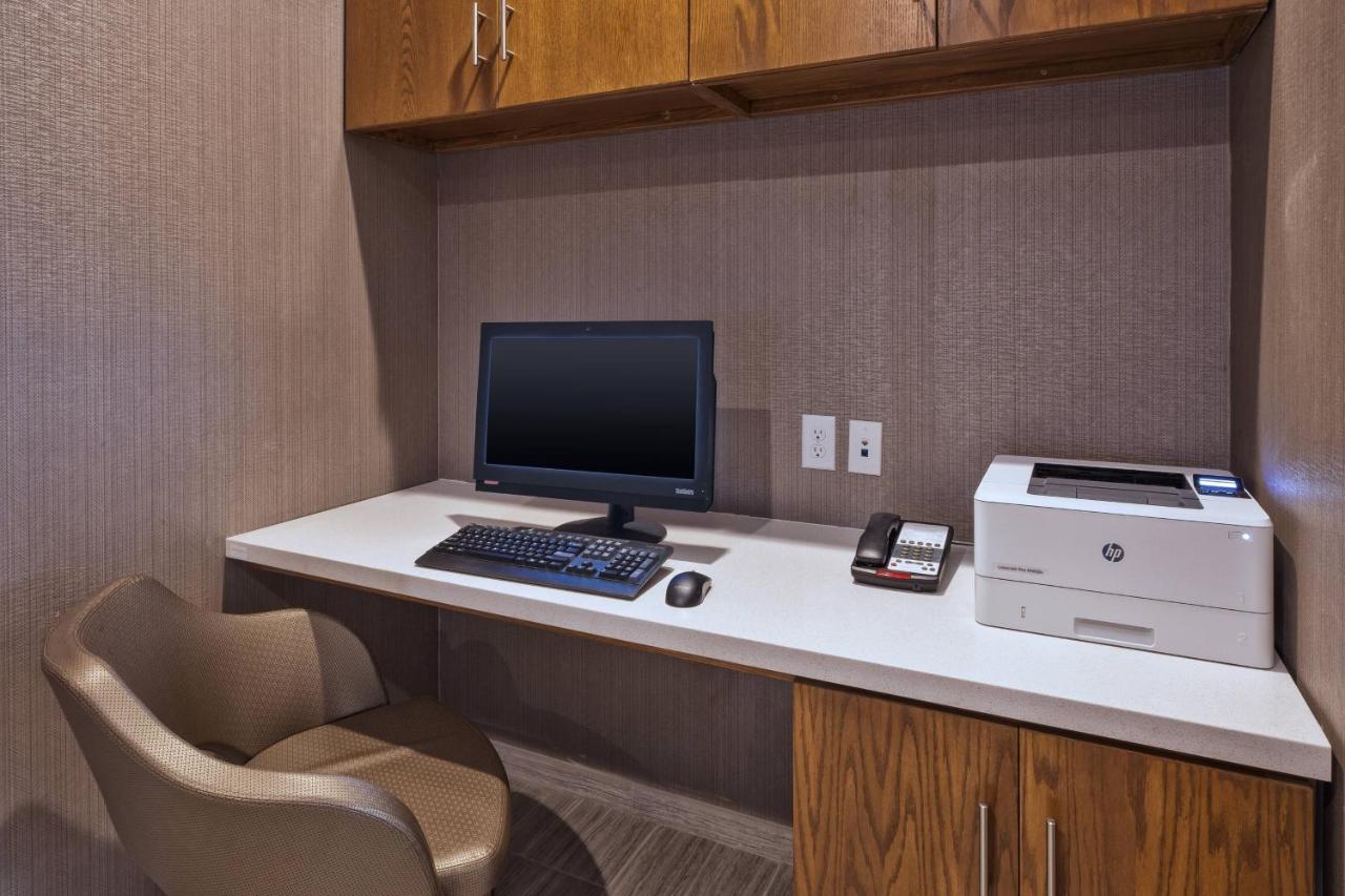 | SpringHill Suites by Marriott St. Joseph Benton Harbor