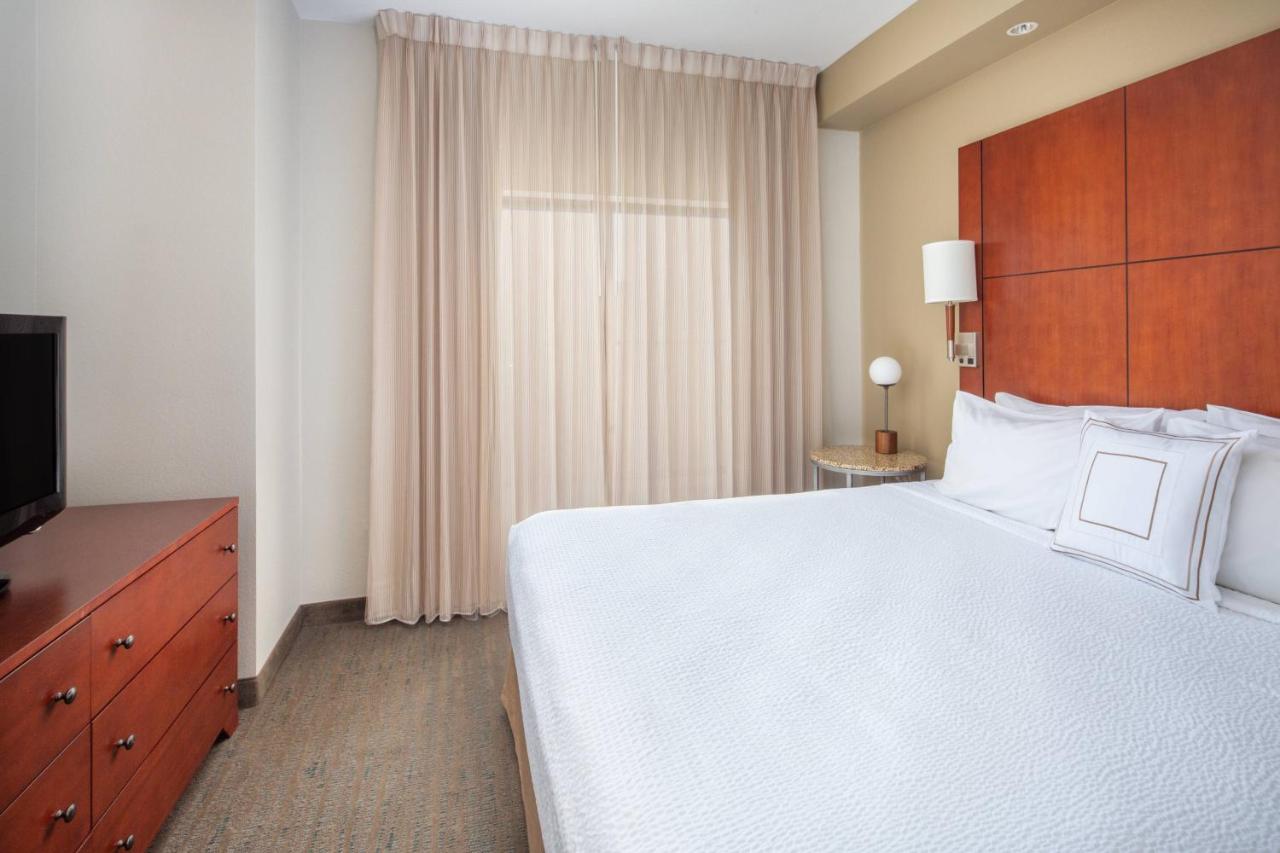One-Bedroom Suite at Residence Inn Phoenix NW/Surprise