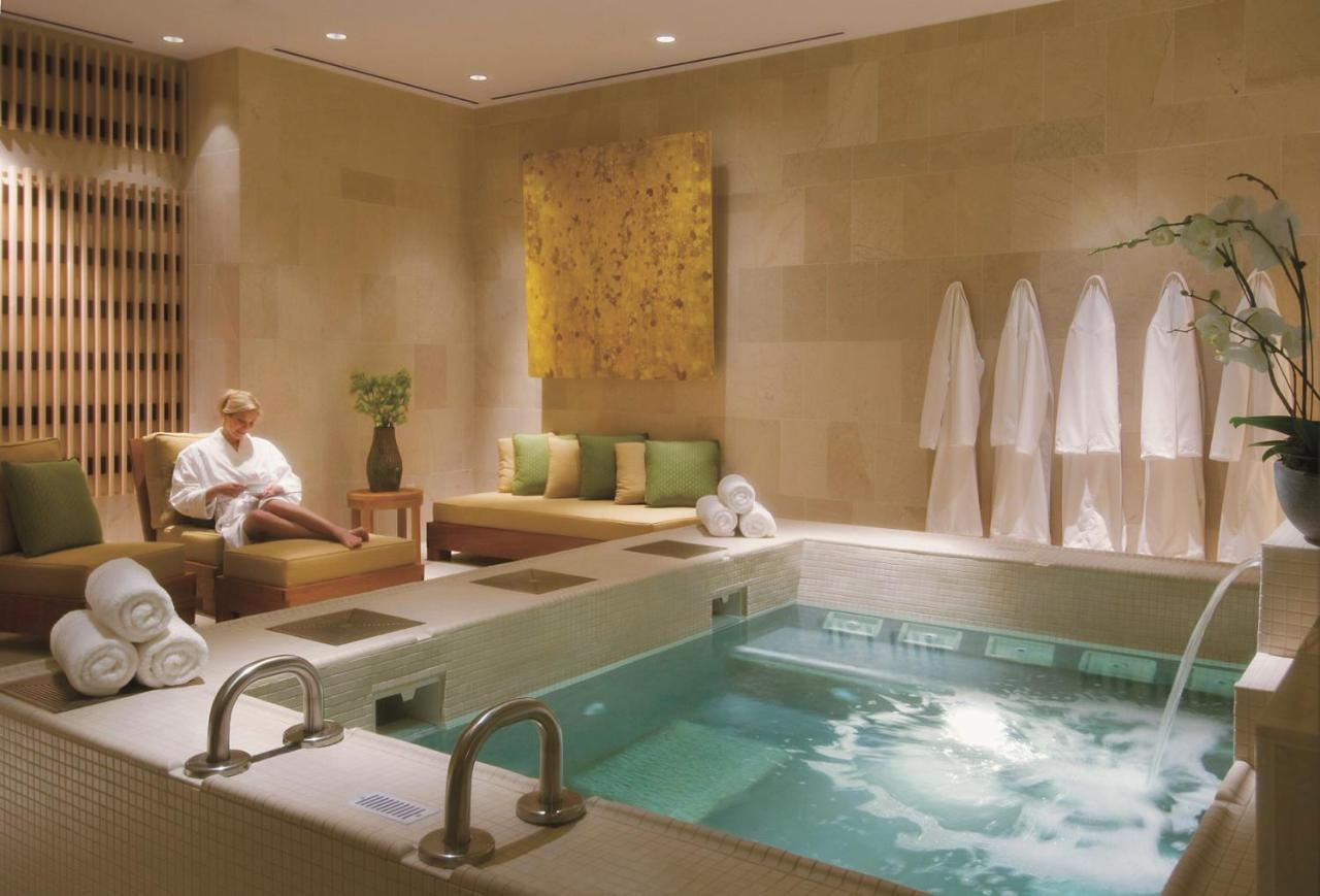 | Four Seasons St. Louis