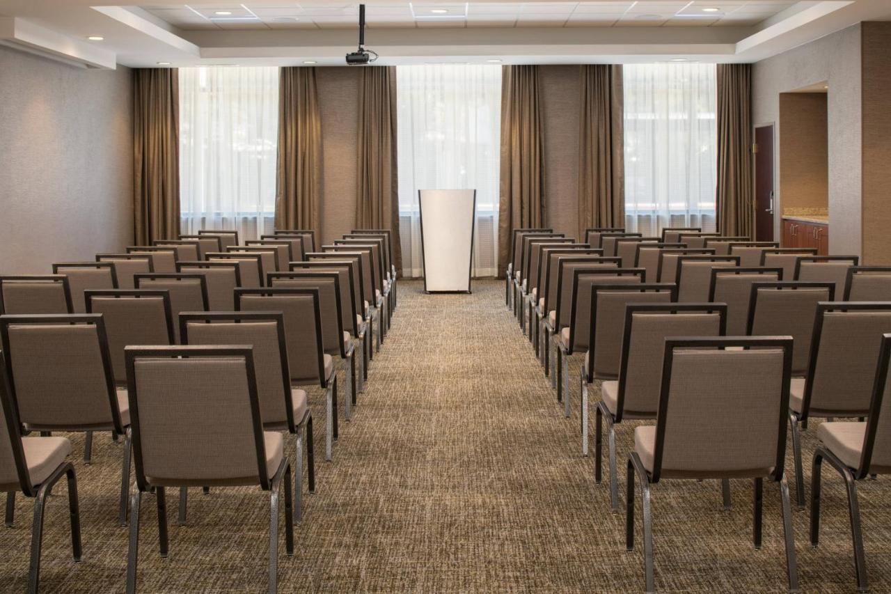 | SpringHill Suites Seattle Downtown